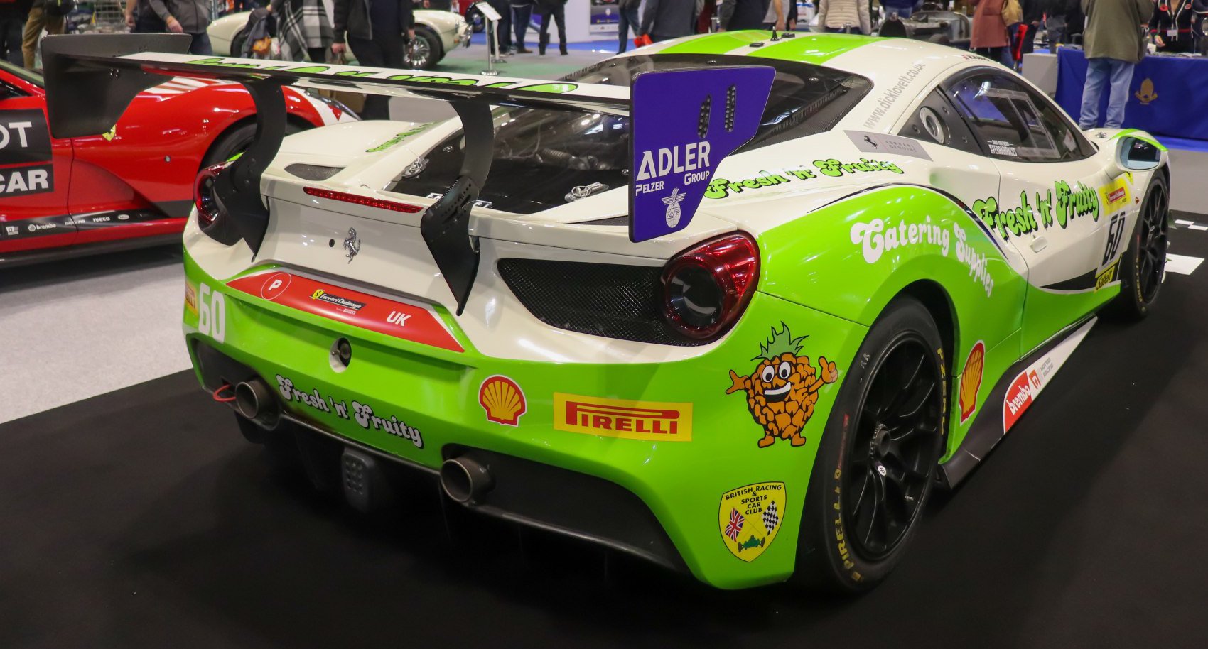 Ferrari 488 technical specifications and fuel economy